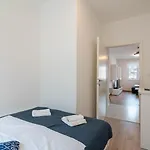 Crowonder Luxury Pag New With Seaview 아파트
