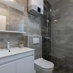 Crowonder Luxury Pag New With Seaview *