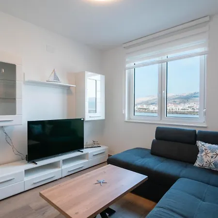 Crowonder Luxury Pag New With Seaview *