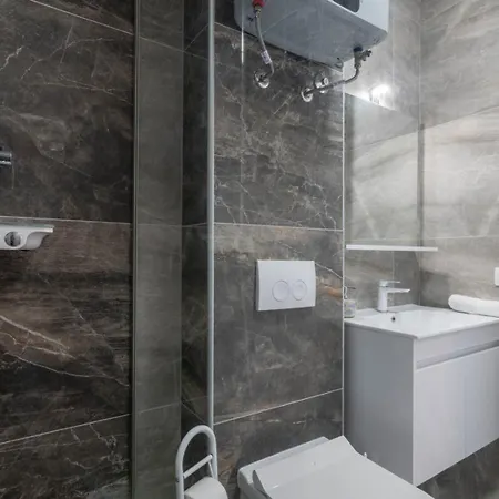 Crowonder Luxury Pag New With Seaview Apartament