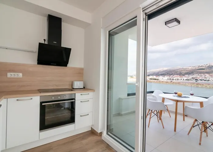 Crowonder Luxury Pag New With Seaview Lägenhet Pag Town