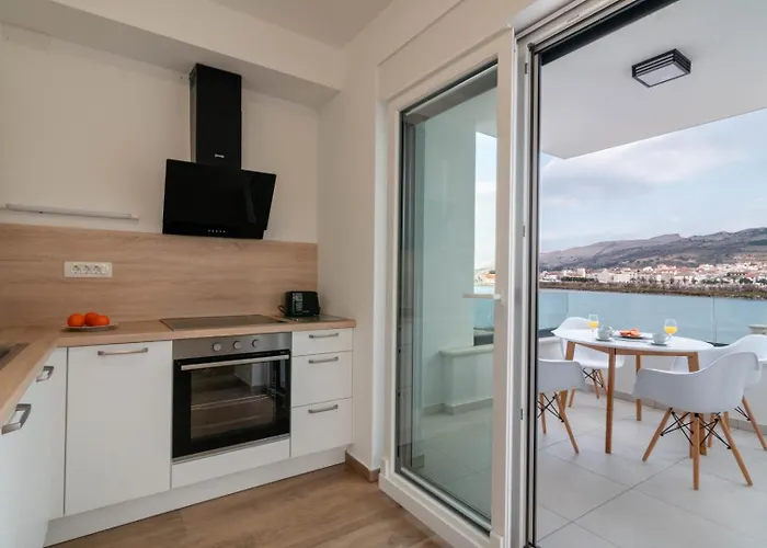 Crowonder Luxury Pag New With Seaview Pag Town