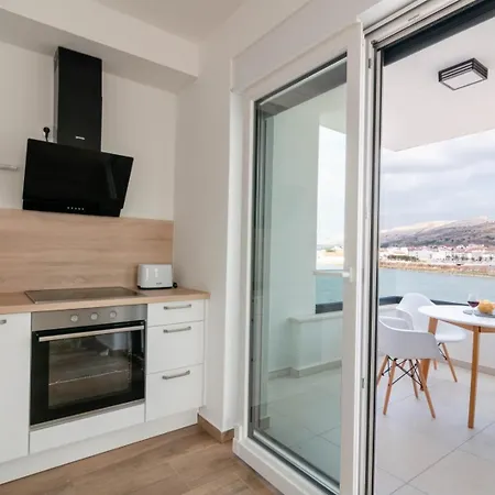 Crowonder Luxury Pag New With Seaview Apartamento Pag Town